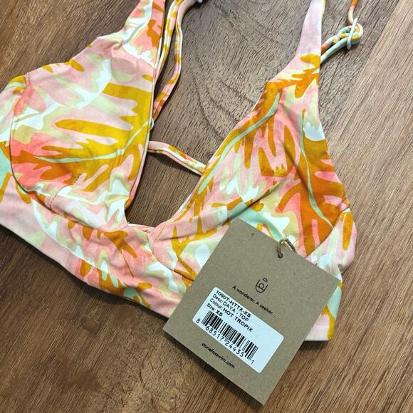NWT Stone Fox Swim Daya Bikini Top Hot Tropix Print Size XS - Picture 4 of 6